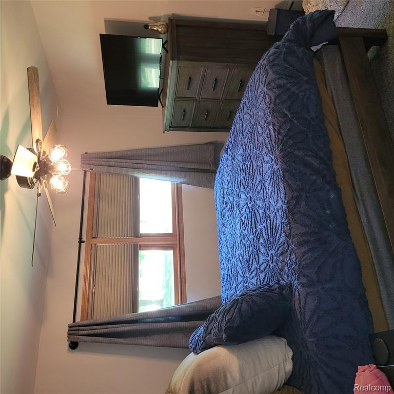 24640 Huron River Drive, Rockwood, MI — Photo 14