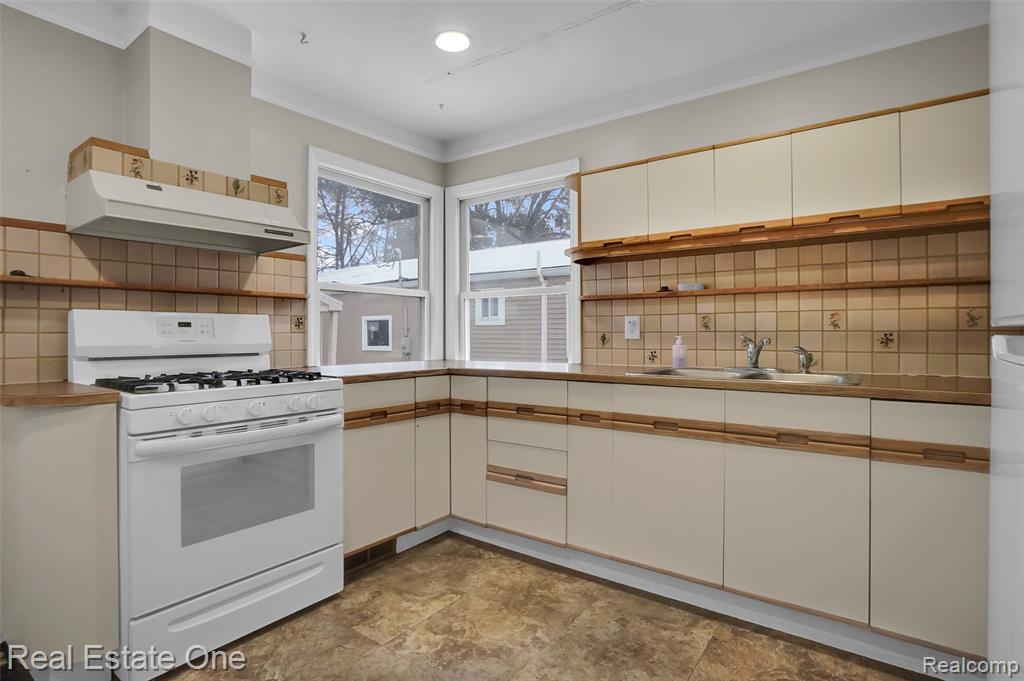 700 Whitney Street, Brighton, MI 48116 — Photo 7