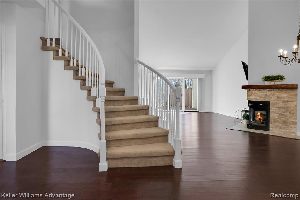 2750 Maple Forest Drive, Wixom, MI 48393 — Photo 4
