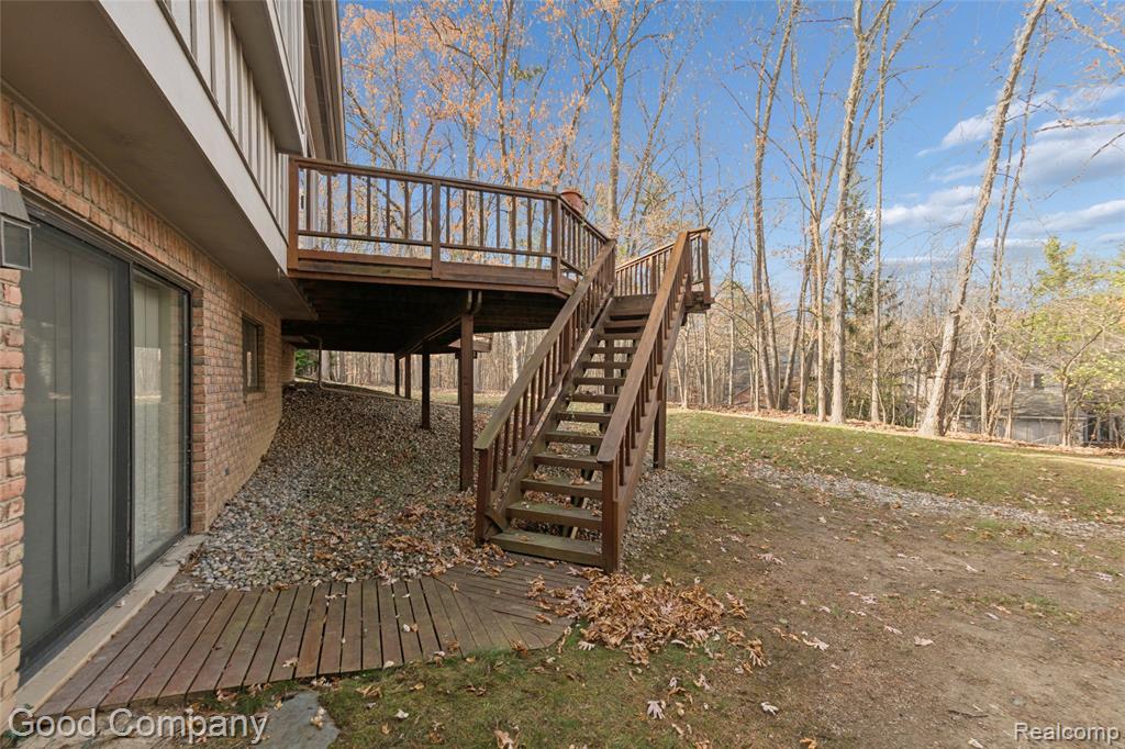 5104 Woodcliff Hill Road W, West Bloomfield, MI 48323 — Photo 59
