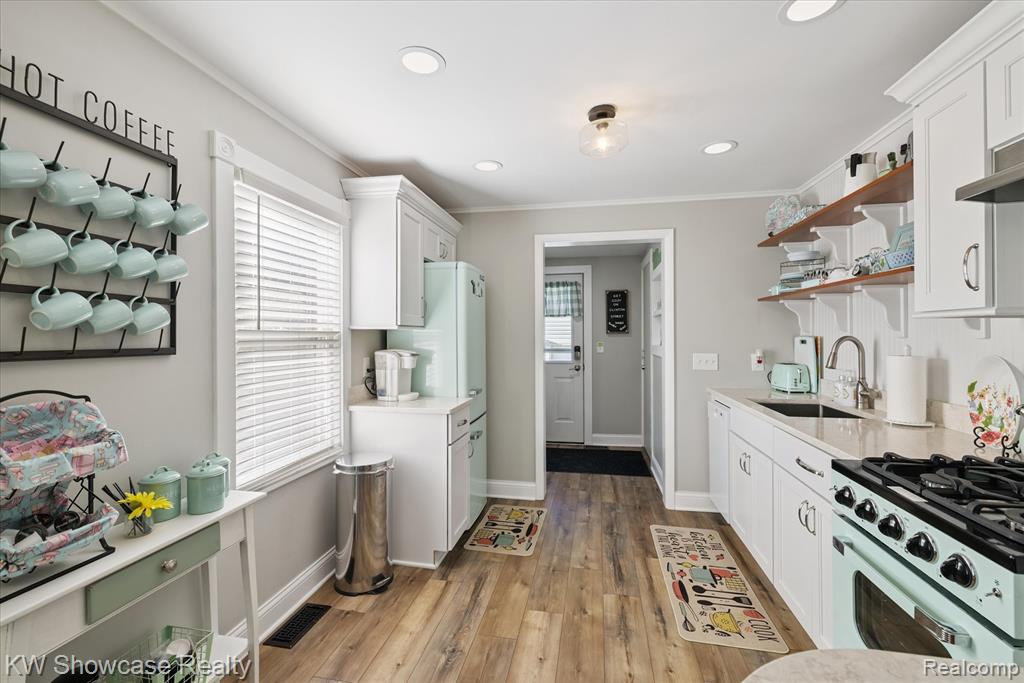 603 W Clinton Street, Howell, MI 48843 — Photo 9