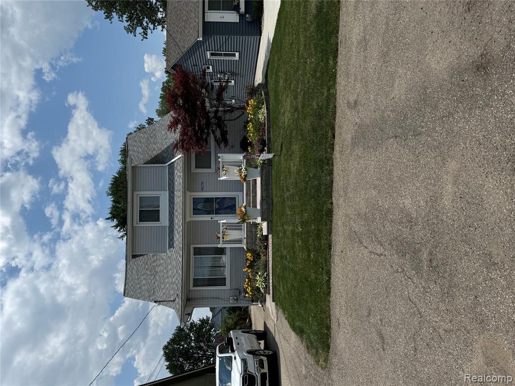 37805 Maplehill Street, Harrison Township, MI — Photo 3