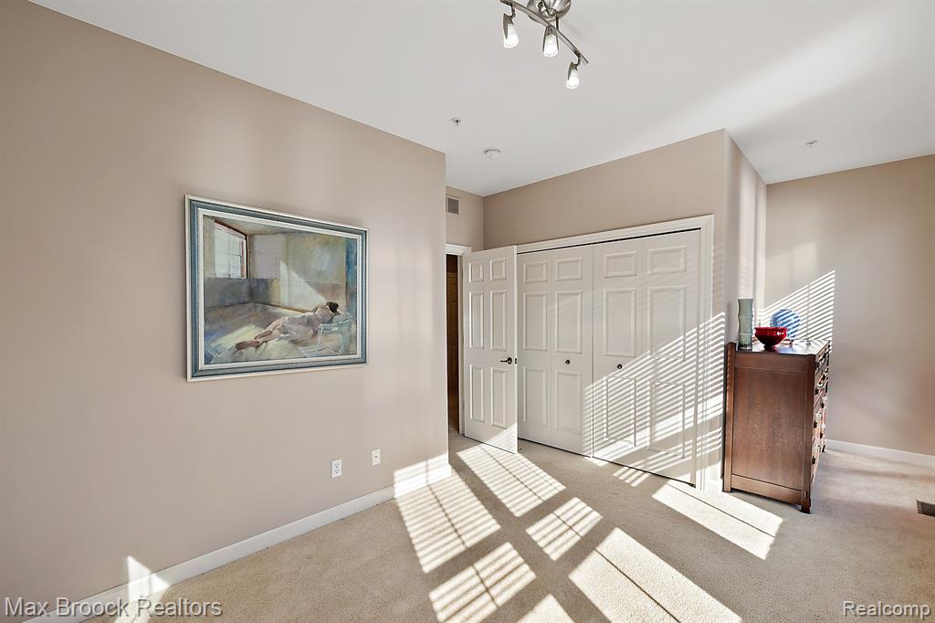 440 Lewis Court, Birmingham, MI 48009 — Photo 13