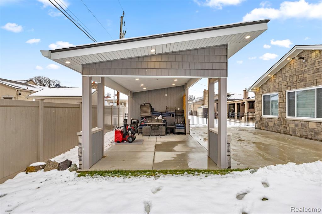26611 Cecile Street, Dearborn Heights, MI 48127 — Photo 47