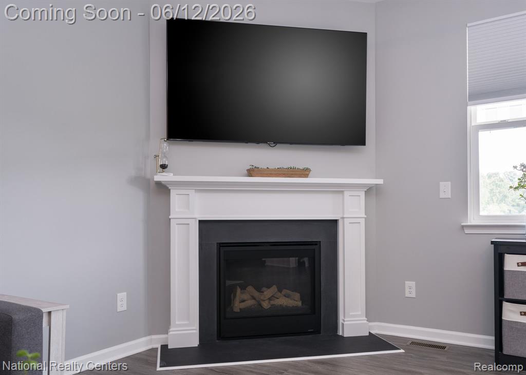 2886 Bogues View Drive, Howell, MI 48843 — Photo 10