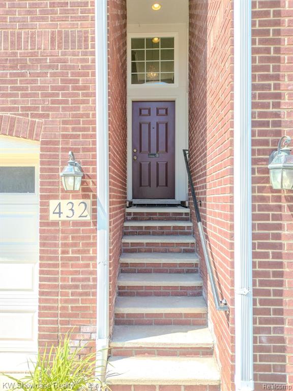 432 CHERRY ORCHARD Road, Canton, MI 48188 — Photo 4