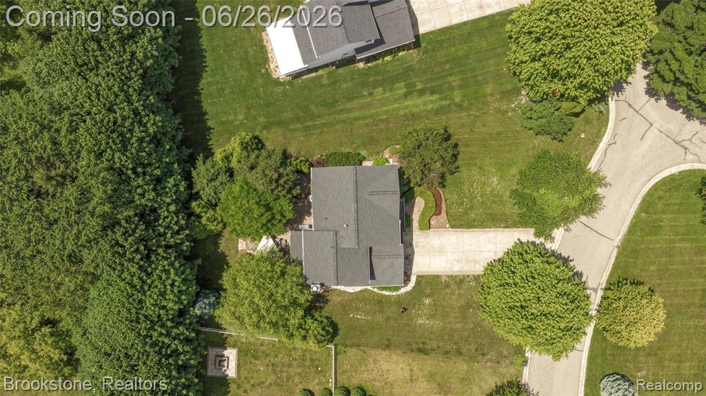 5017 Leyland Drive, Clarkston, MI 48348 — Photo 2
