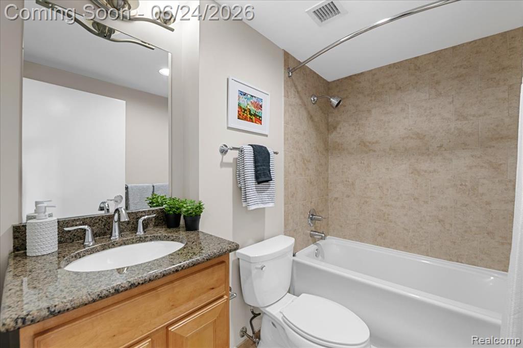 525 W LAFAYETTE Boulevard, 13E, Detroit, MI 48226 — Photo 20
