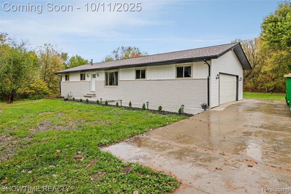 2305 S Fairgrounds Road, Imlay City, MI 48444 — Photo 2