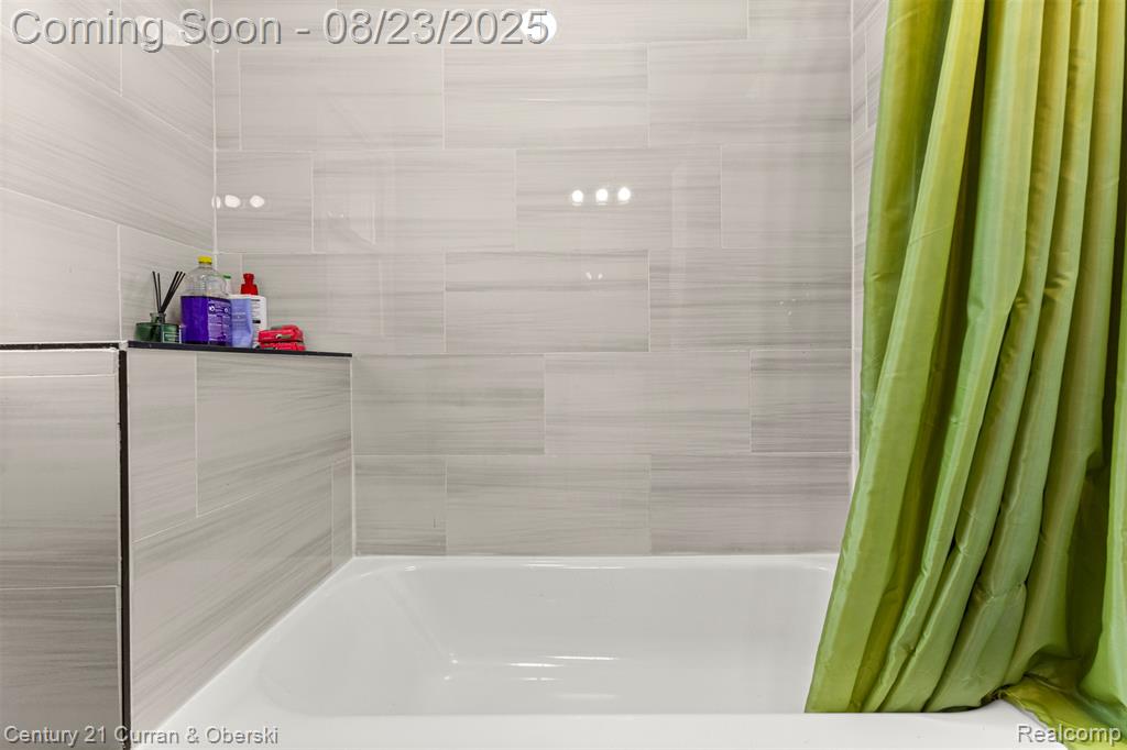 9311 Yellowstone Street, Detroit, MI 48204 — Photo 13