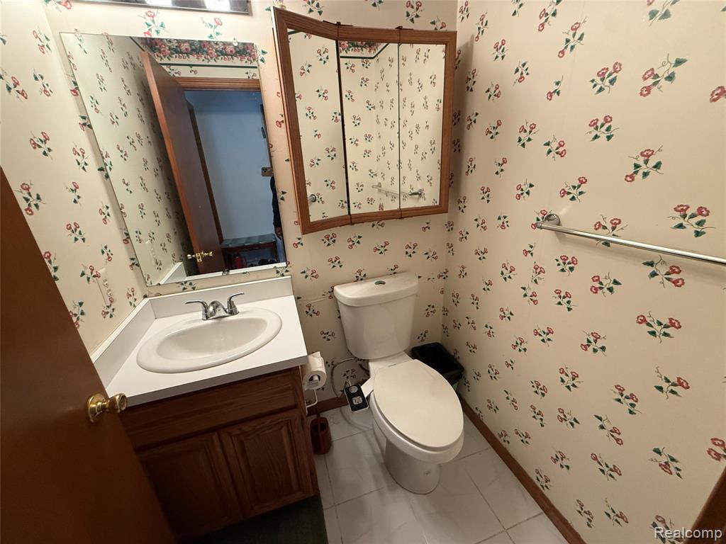 4846 Bayleaf Drive, Sterling Heights, MI 48314 — Photo 21