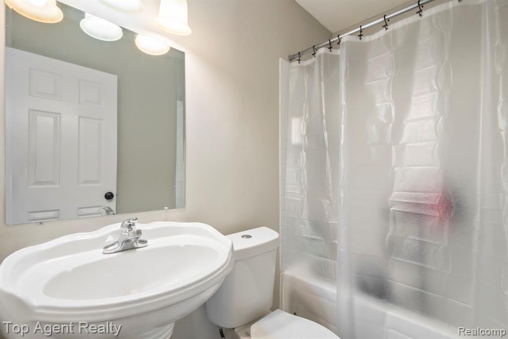 46059 Huling Street, Shelby Twp, MI 48317 — Photo 23