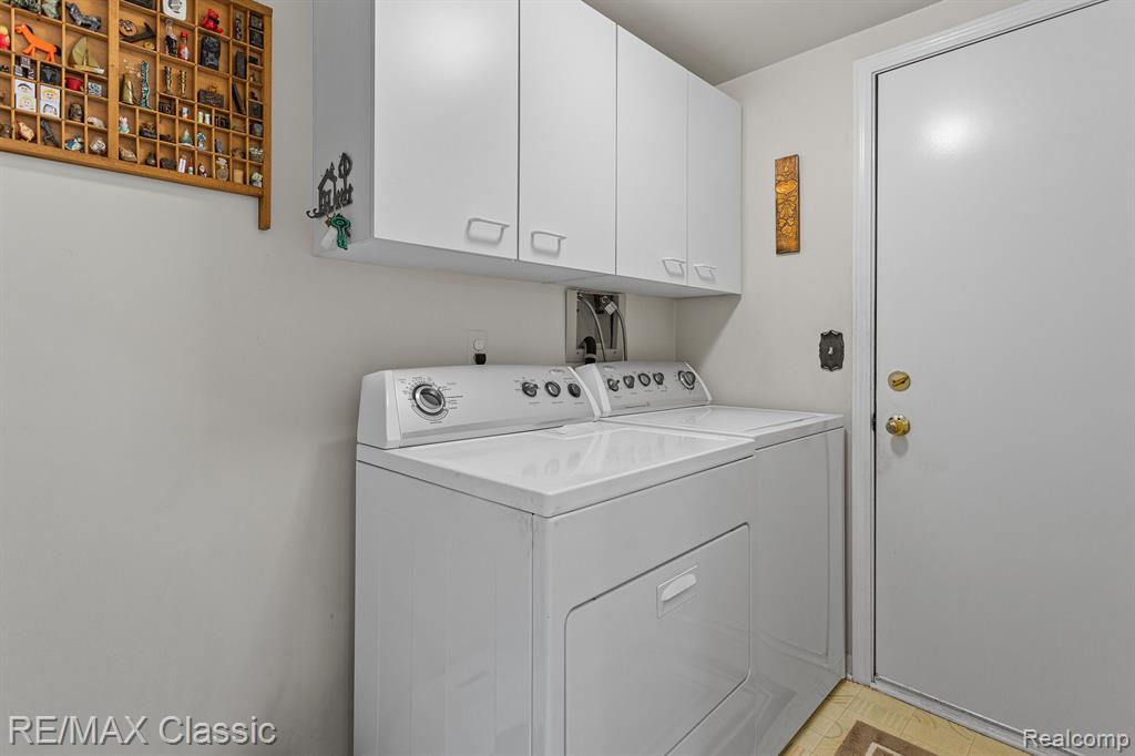 38360 Chessington, Farmington Hills, MI 48331 — Photo 23