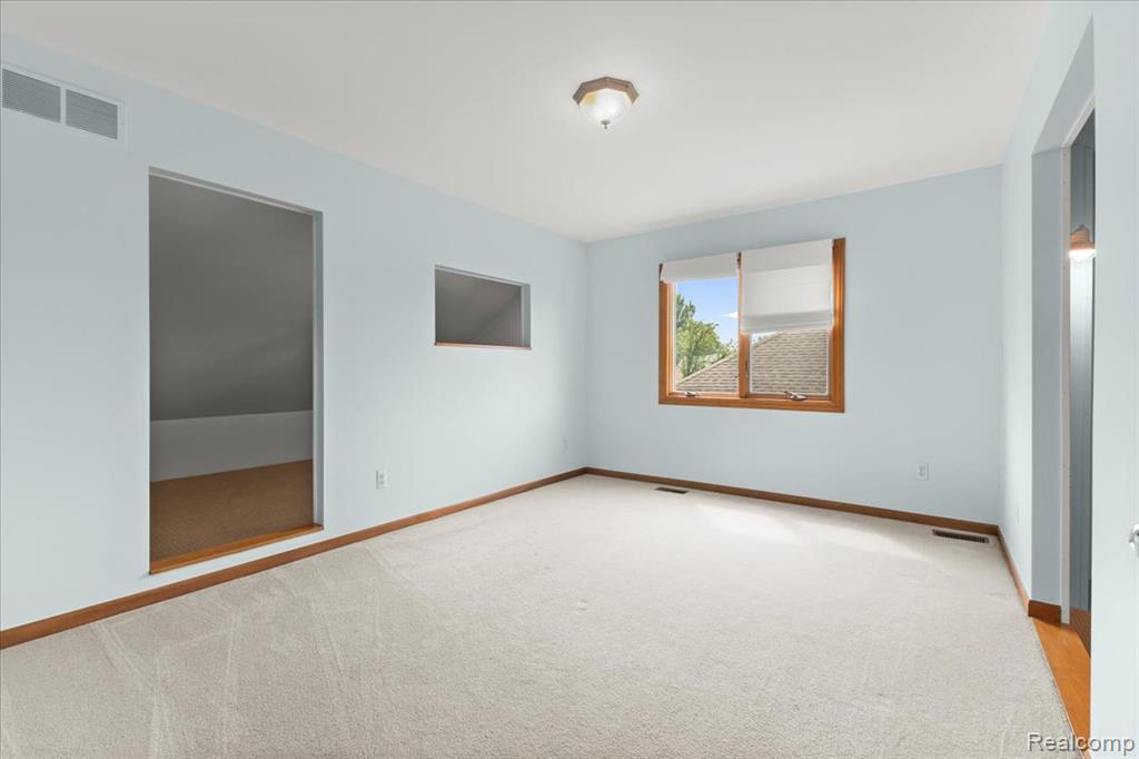 49366 Briar Pointe Dr. Drive, Macomb, MI 48044 — Photo 34