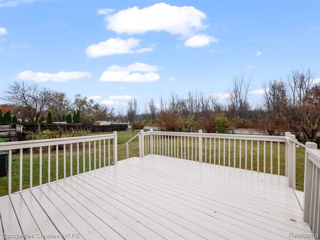 9287 PANAMA Avenue, Ypsilanti, MI 48198 — Photo 21