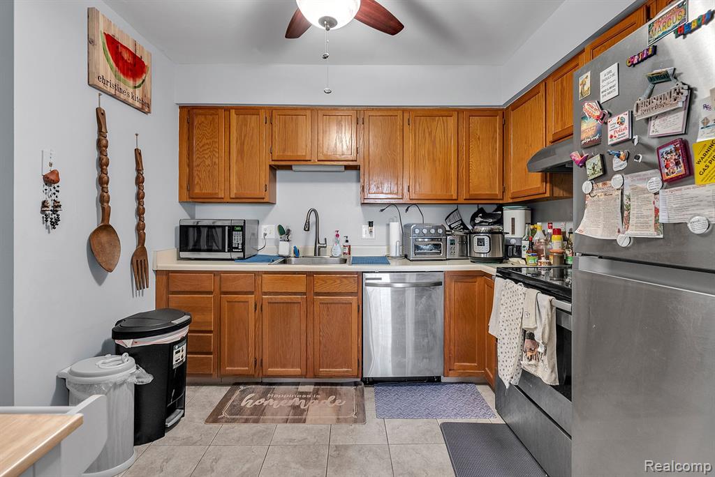 470 Baldwin Avenue, 31, Rochester, MI 48307 — Photo 14