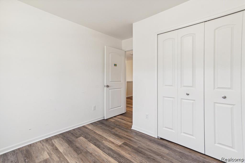 579 Fletcher Street, Wixom, MI — Photo 38