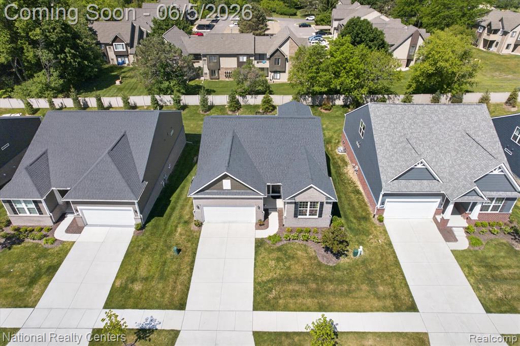 38681 Chasewood Court, Farmington, MI 48335 — Photo 43