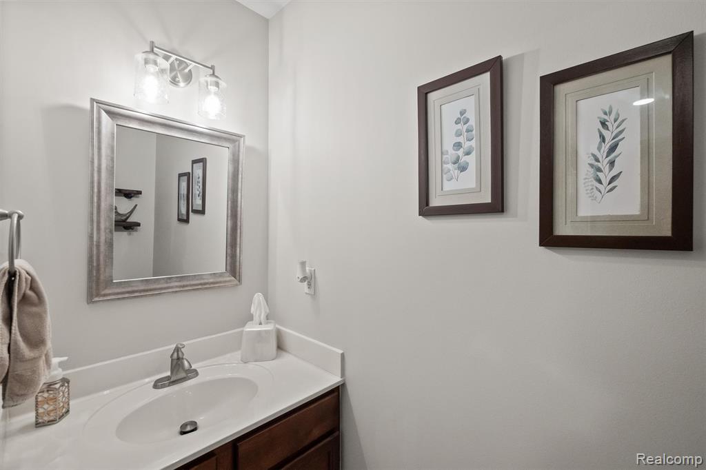 48 Millstone Drive, Waterford, MI 48328 — Photo 8