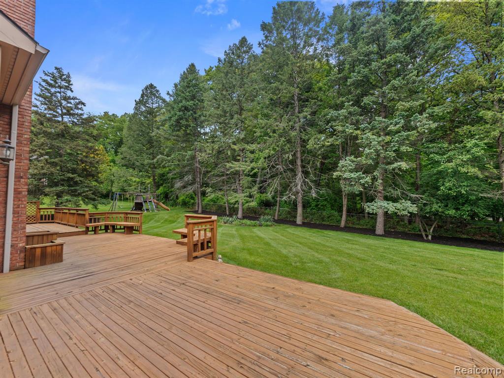 4932 SUSANS Way, Bloomfield Hills, MI 48302 — Photo 2