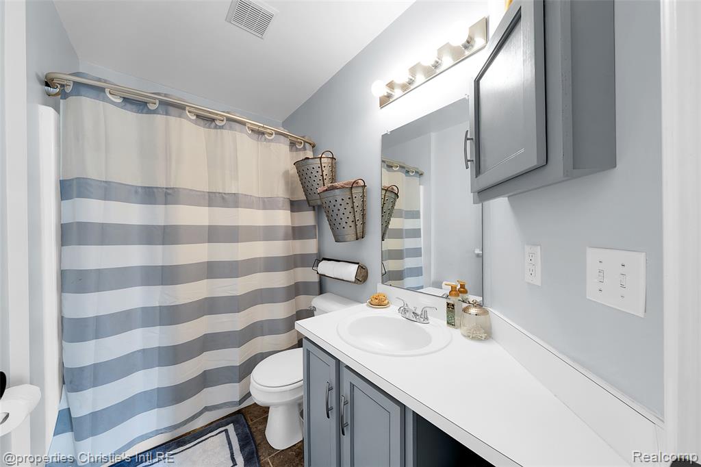 52287 Huntley Avenue, New Baltimore, MI 48047 — Photo 4