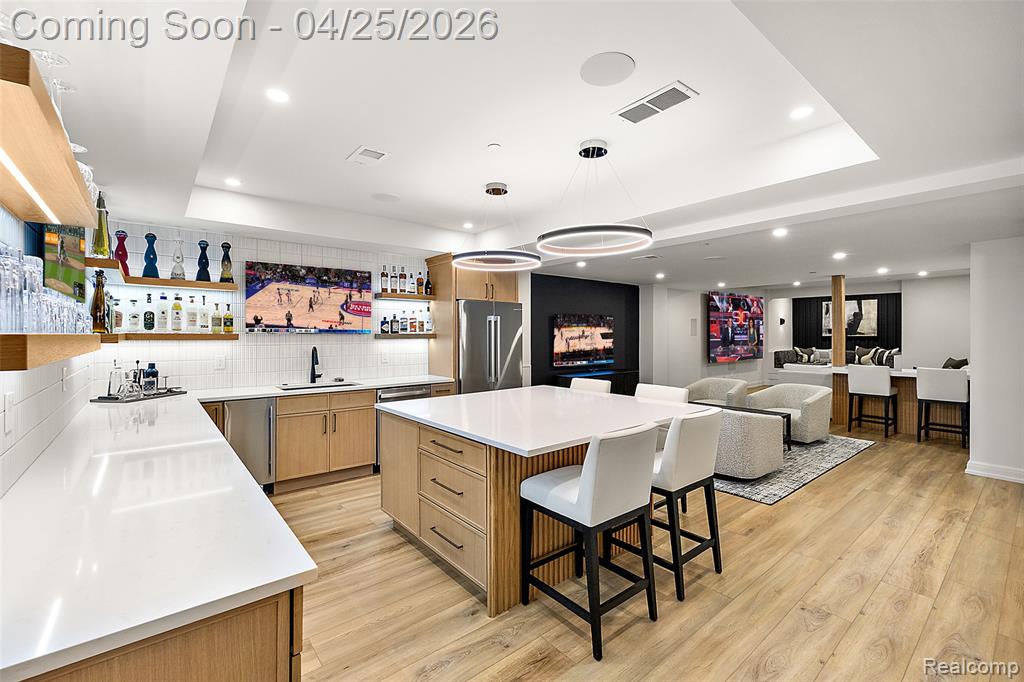 7487 Gramercy Circle, West Bloomfield, MI — Photo 3
