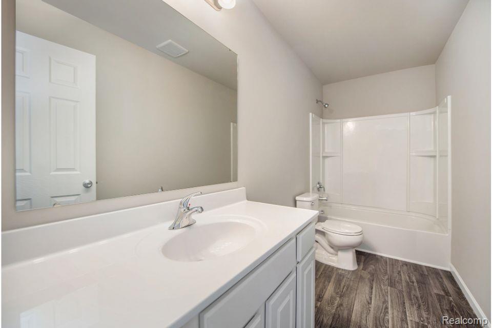 2112 Stillwater Drive, Davison, MI 48423 — Photo 17