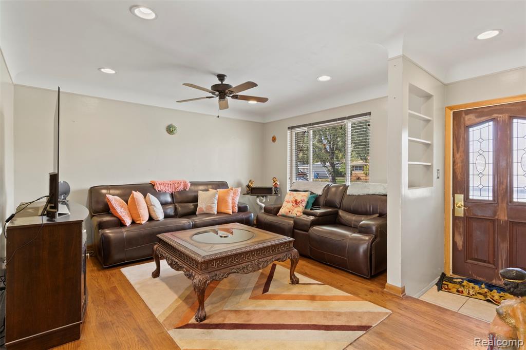 4952 Bernice Avenue, Warren, MI 48091 — Photo 3