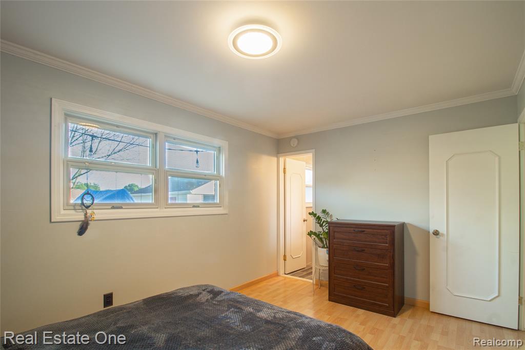 4300 Connie Drive, Sterling Heights, MI 48310 — Photo 18