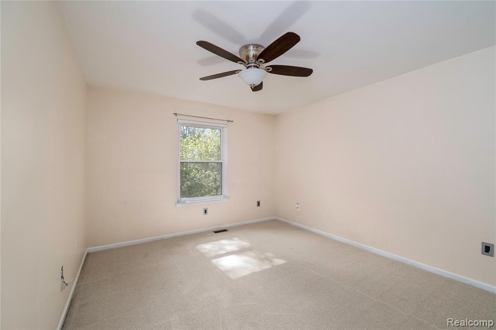 550 Concord Drive, 75, Canton, MI 48188 — Photo 17