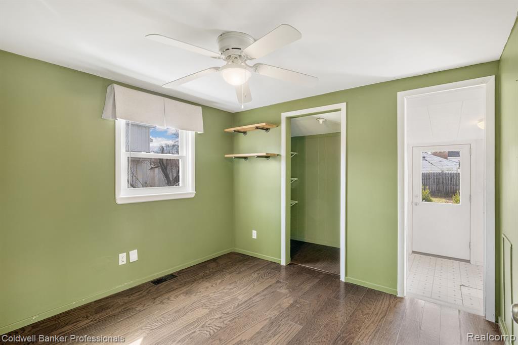 431 NAKOTA Street, Clawson, MI — Photo 16