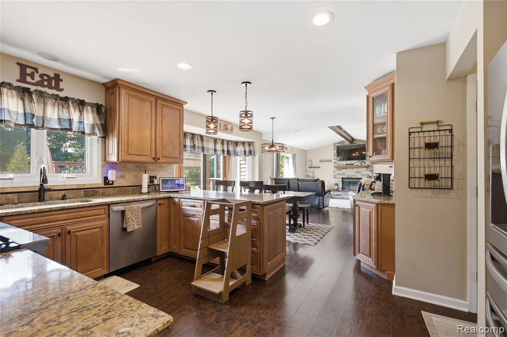 1817 Deer View Court, Howell, MI 48843 — Photo 26