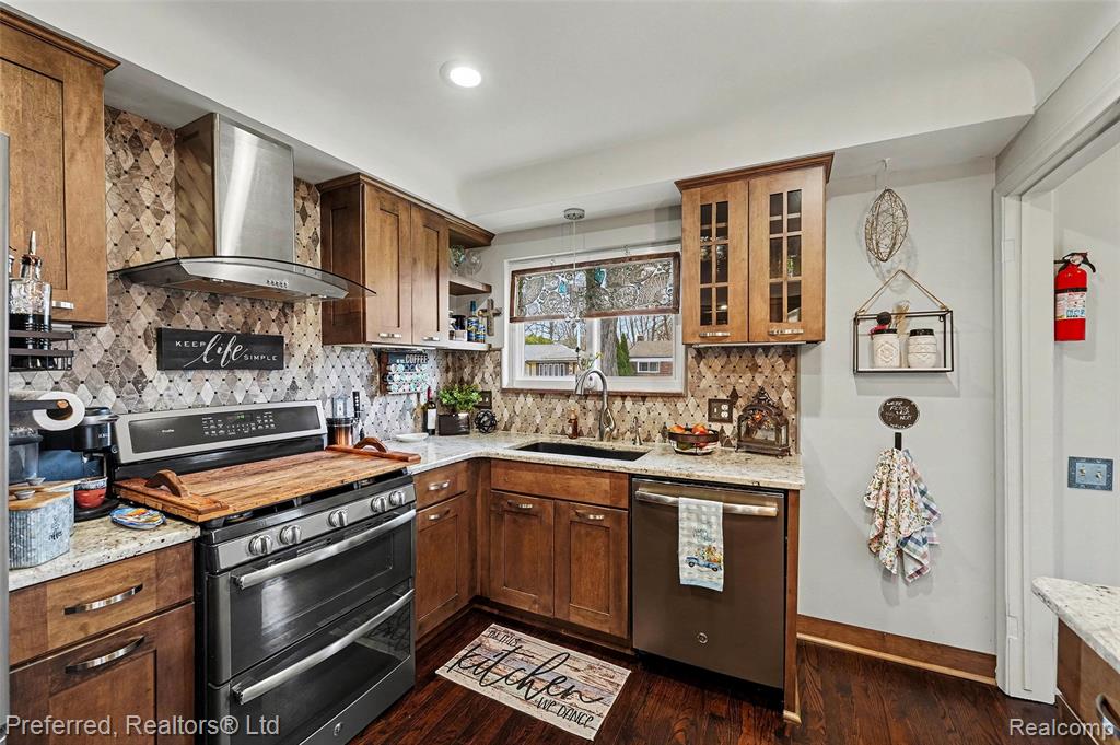 7710 Lear Court, Westland, MI — Photo 12