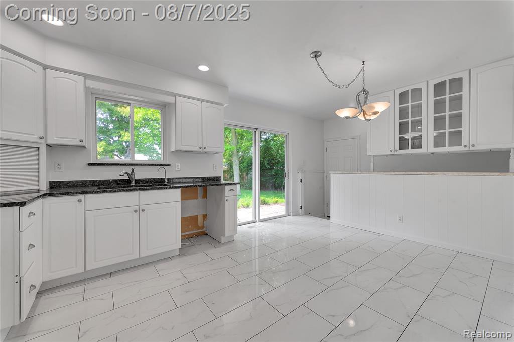 43403 Vivian Drive, Sterling Heights, MI 48313 — Photo 12