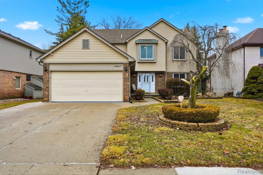 48607 Presidential Drive, Macomb, MI 48044 — front exterior