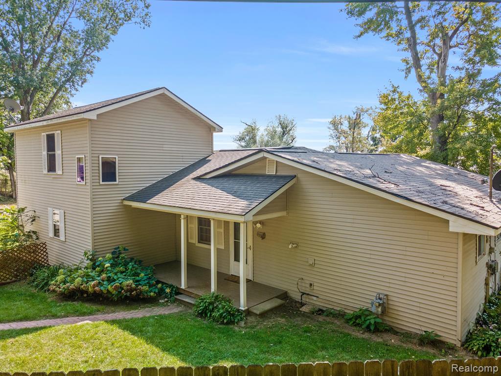 5420 Joslin Lk. Drive, Gregory, MI 48137 — Photo 3
