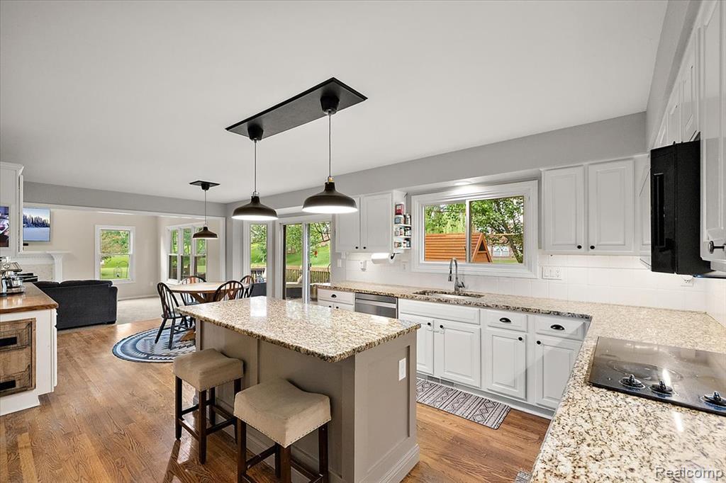 4193 Oak Tree Circle, Rochester, MI 48306 — Photo 16