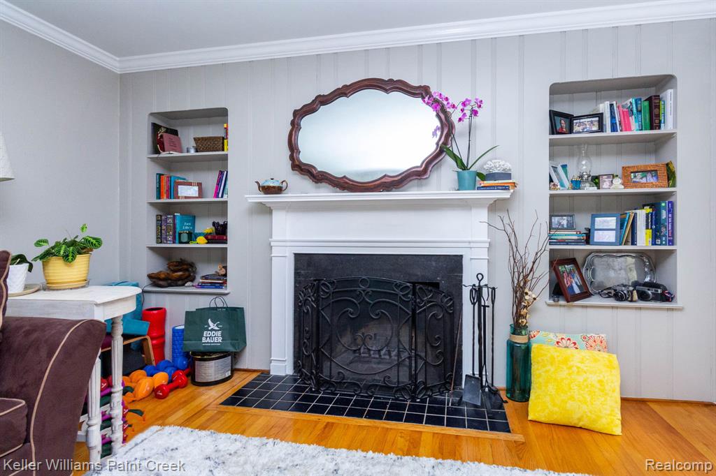 1466 Hampton Rd, Grosse Pointe Woods, MI 48236 — Photo 15
