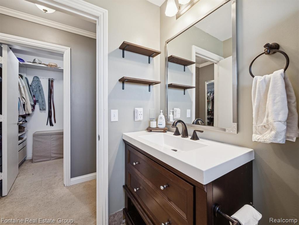 46966 McKenna Drive, Macomb, MI 48044 — Photo 33