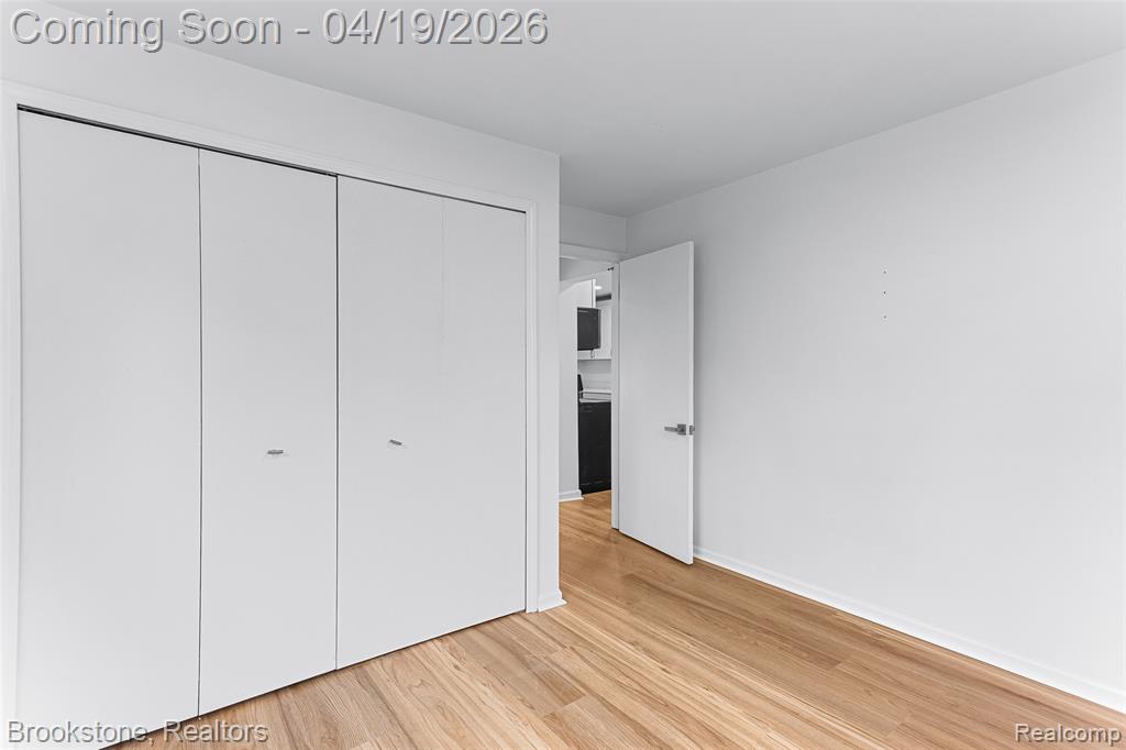 719 W 12 Mile Road, Royal Oak, MI 48073 — Photo 23