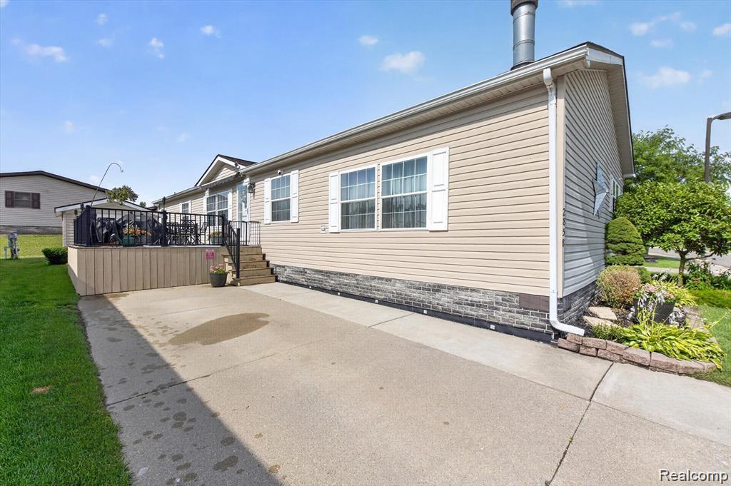 2858 Boulder Ridge Trail, Milford, MI 48380
