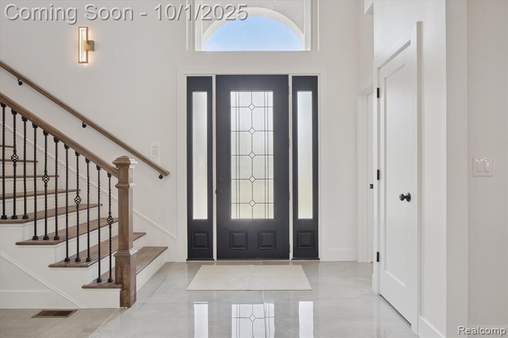 46676 Grand Oak Court, Canton, MI 48187 — Photo 6
