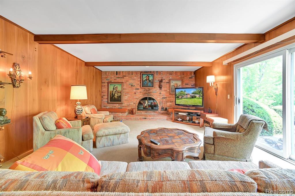 530 WHITEHALL Road, Bloomfield Hills, MI 48304 — Photo 25