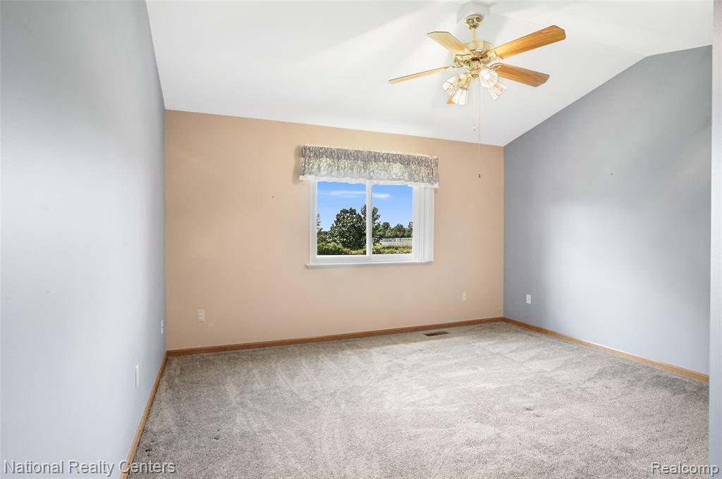 865 Challenging Trail, South Lyon, MI 48178 — Photo 13