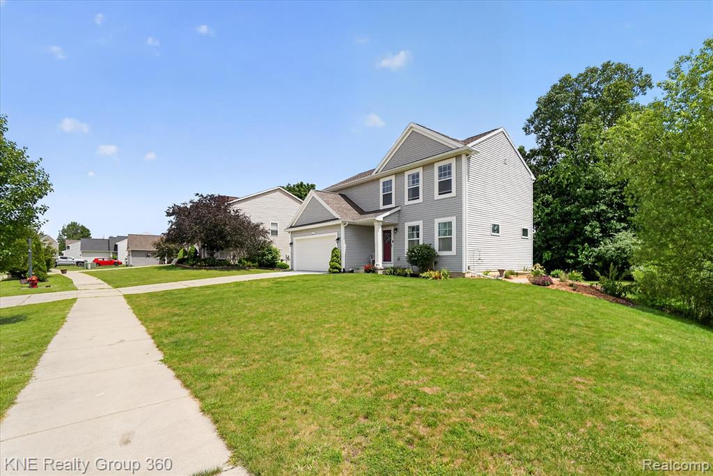 7067 Glenmeadow Court, Grand Blanc, MI 48439 — Photo 5