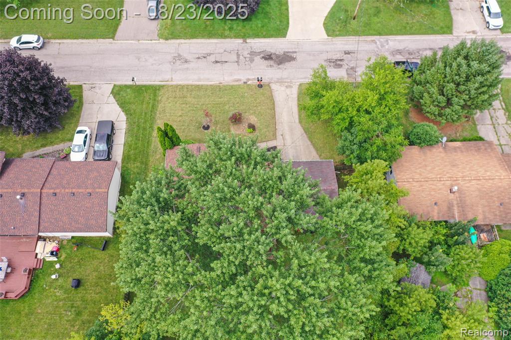 5443 Mancelona Drive, Grand Blanc, MI 48439 — Photo 30
