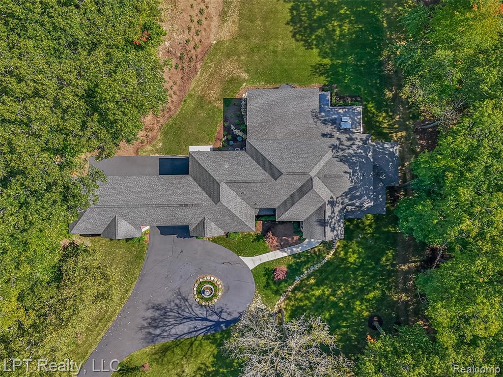 5029 Forest Valley Drive, Clarkston, MI 48348 — Photo 81