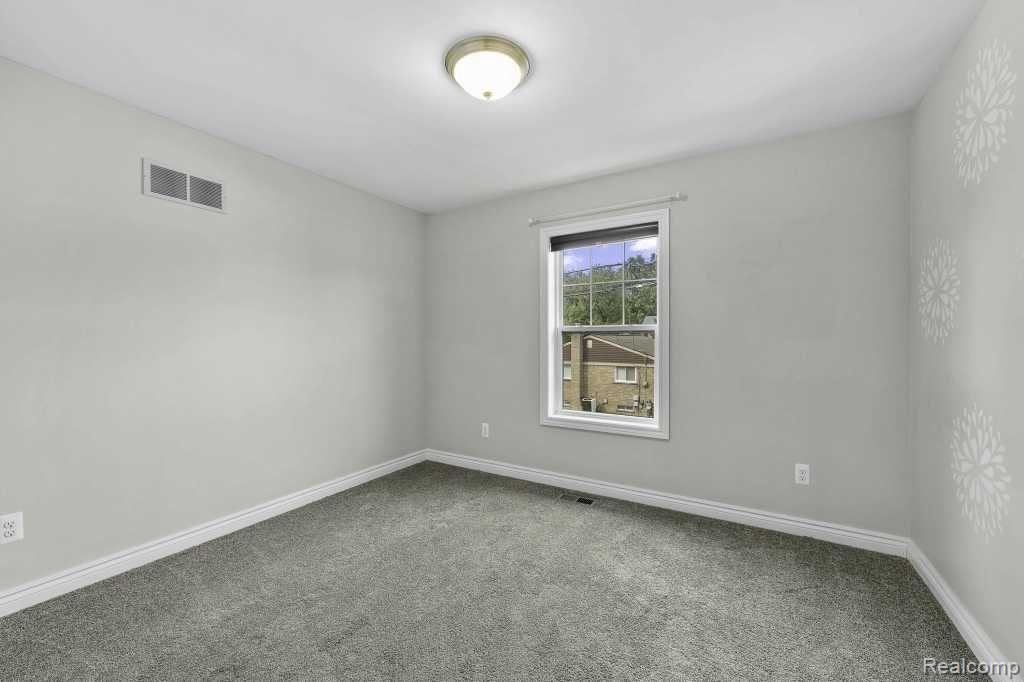 520 SIMON, Royal Oak, MI 48067 — Photo 23