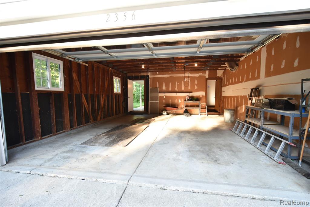 2356 Rochester Road, Leonard, MI 48367 — Photo 36
