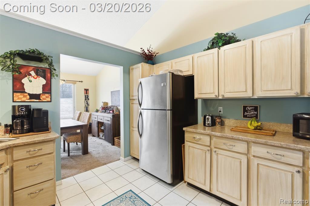 42925 N Hampton Drive, Sterling Heights, MI 48314 — Photo 14